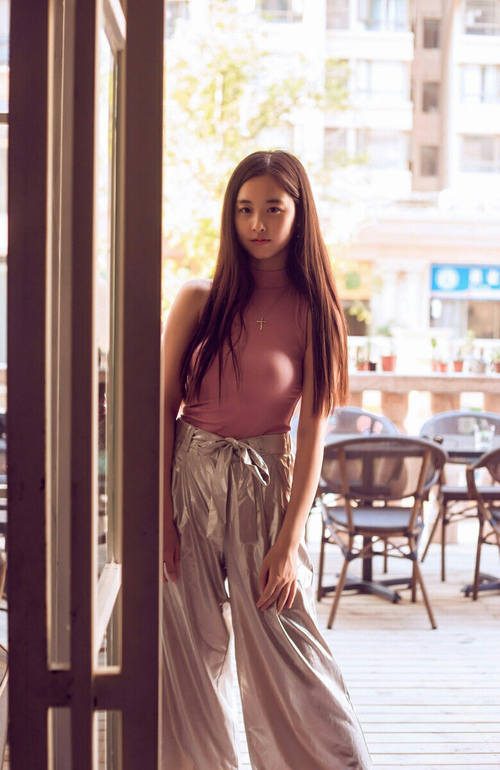 猛龙队进攻火力强劲，压倒对手实现连胜，猛龙队首发