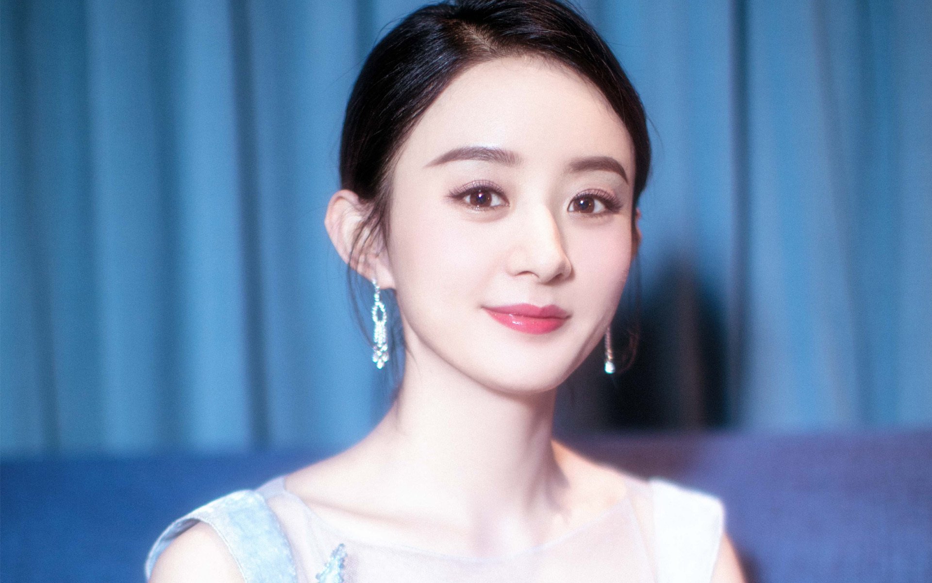 简：突破后的传球与决策，使得全黑队进攻持续保持高效